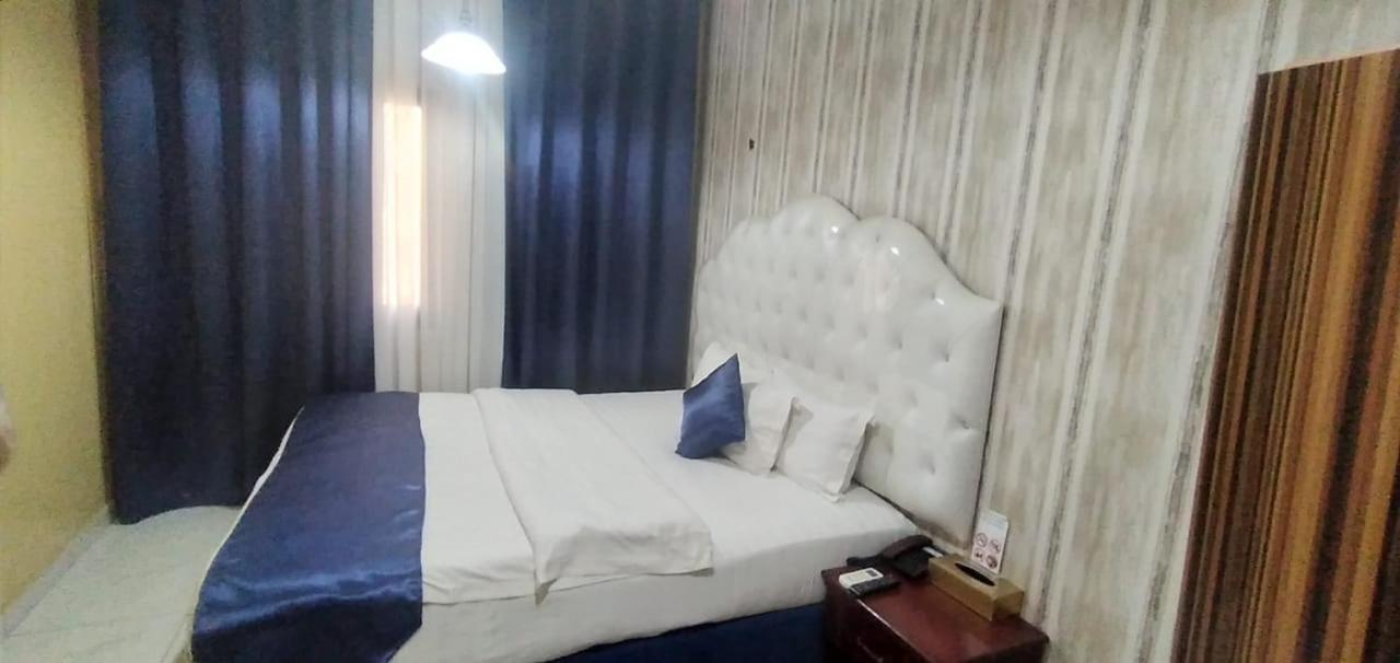 Golden Star Hotel Dubaj Zewnętrze zdjęcie